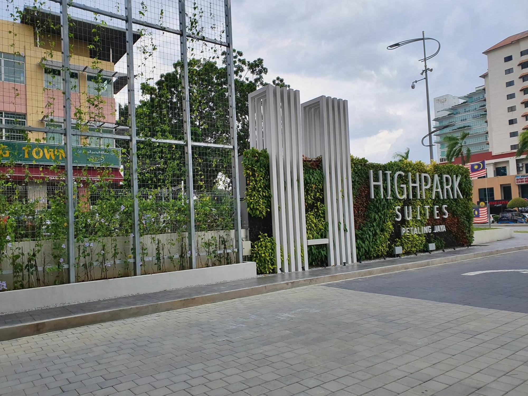 Highpark Suites In Petaling Jaya, Kelana Jaya By Plush Kampong Baharu Sungai Way Zewnętrze zdjęcie