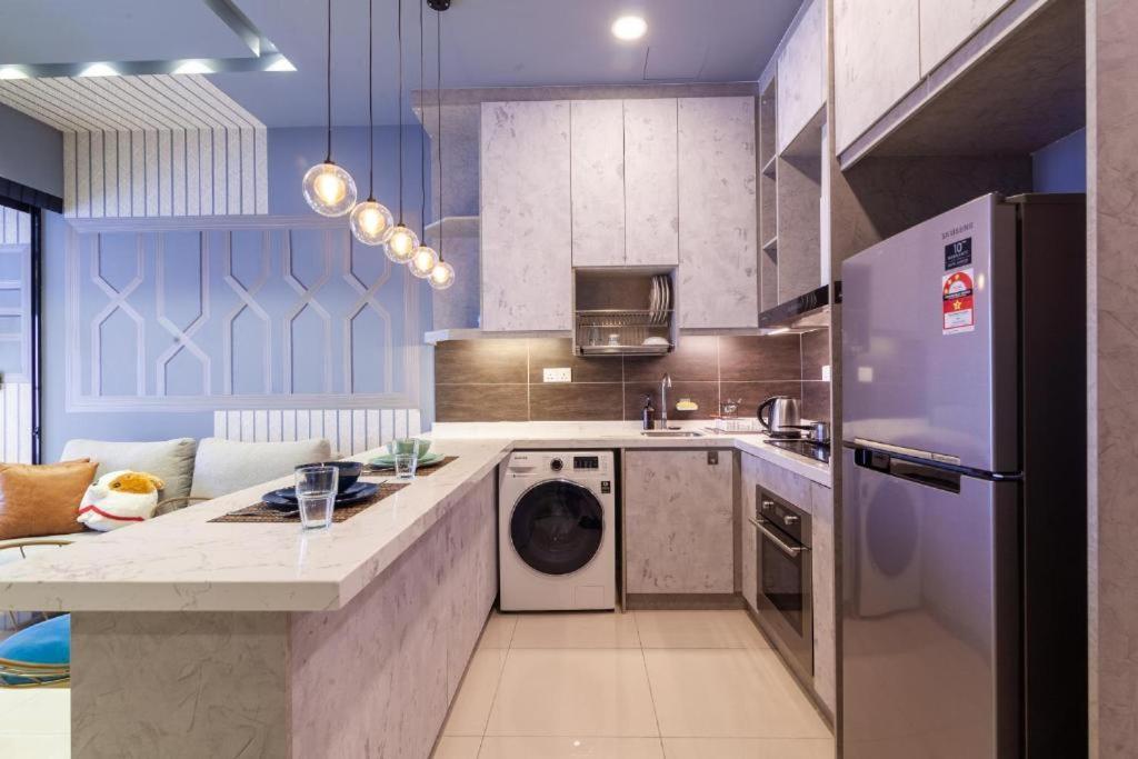 Highpark Suites In Petaling Jaya, Kelana Jaya By Plush Kampong Baharu Sungai Way Zewnętrze zdjęcie