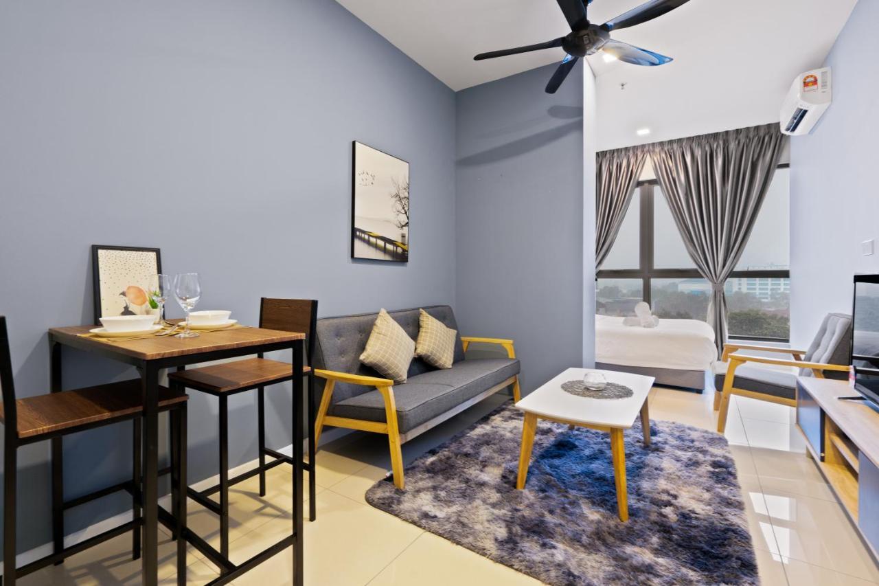 Highpark Suites In Petaling Jaya, Kelana Jaya By Plush Kampong Baharu Sungai Way Zewnętrze zdjęcie