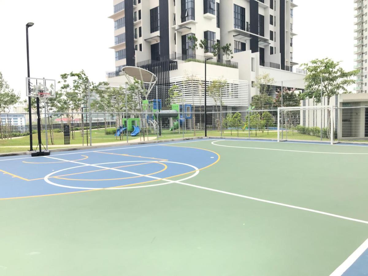 Highpark Suites In Petaling Jaya, Kelana Jaya By Plush Kampong Baharu Sungai Way Zewnętrze zdjęcie